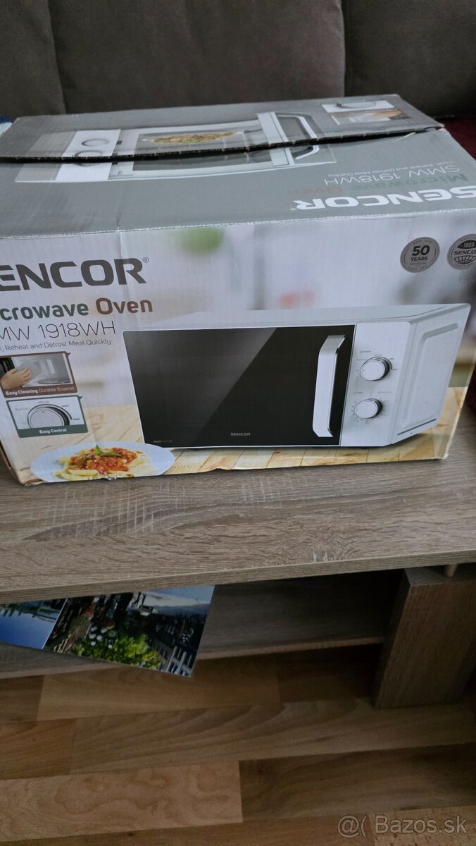 Mikrovlnka nova sencor