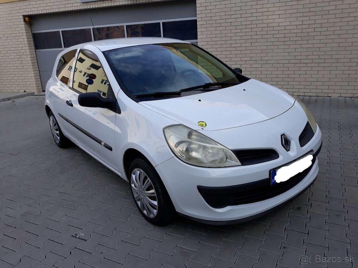 Predám Renault Clio 1.2. benzín 48 kw rok 2008