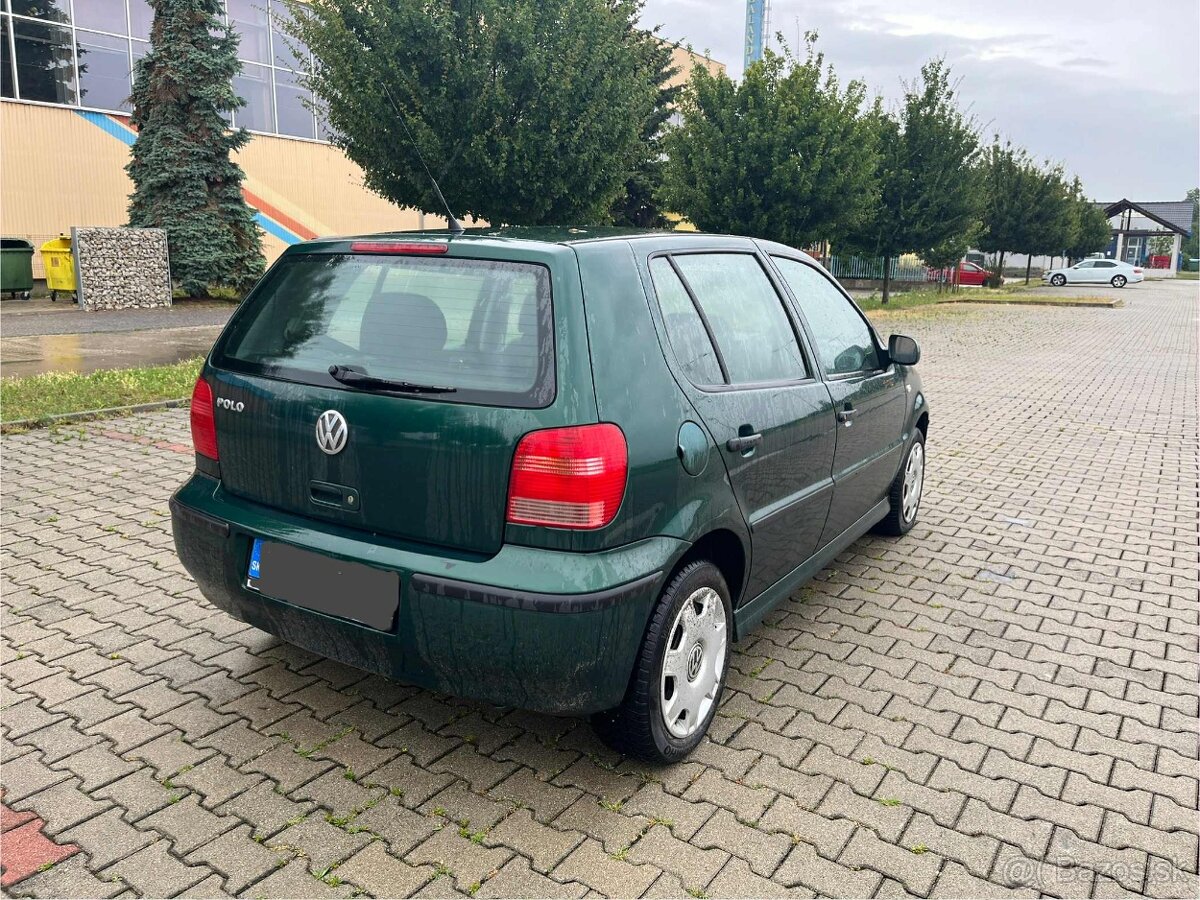 VOLKSWAGEN POLO