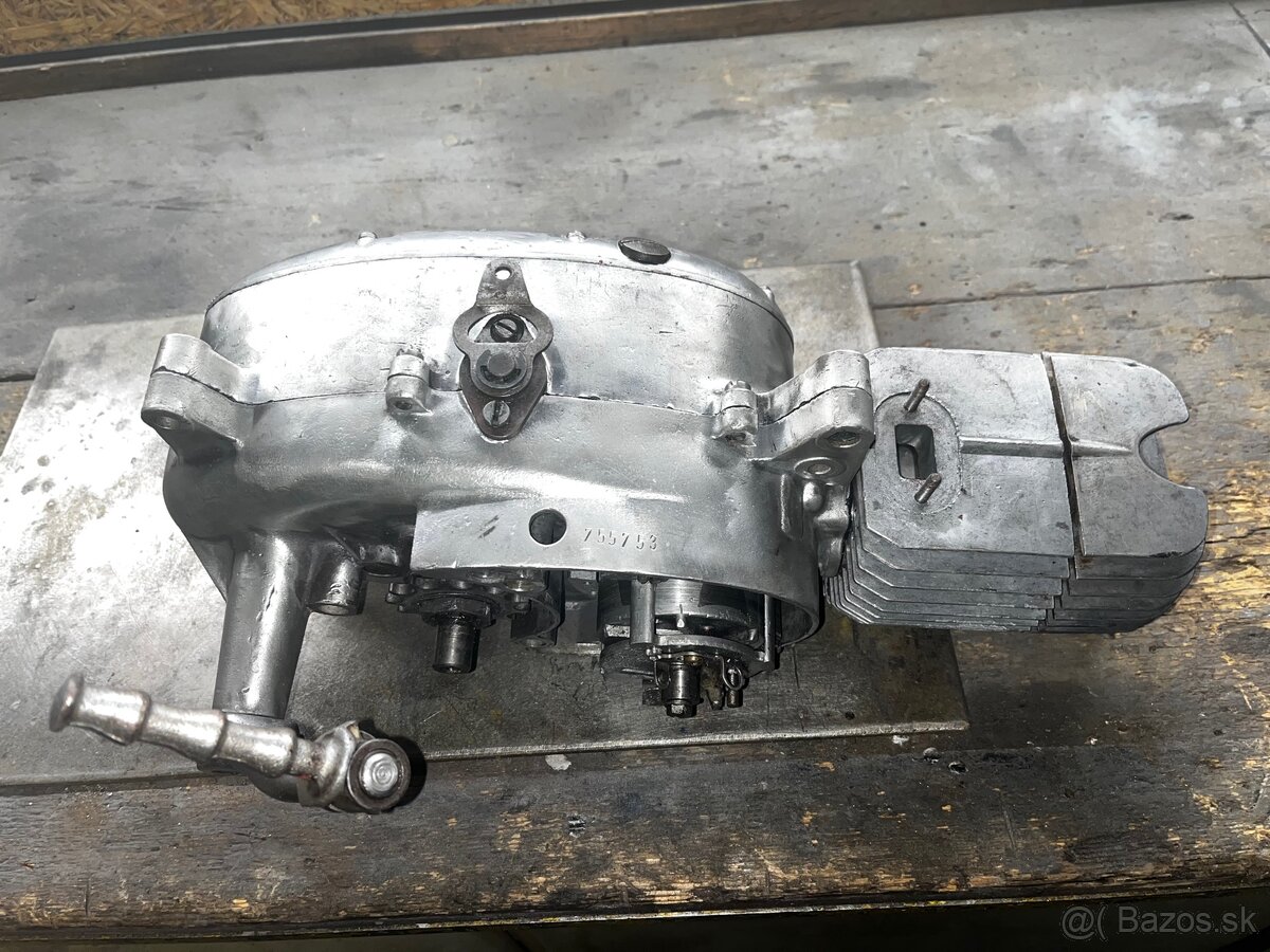 KÚPIM motor na jawa pionier 20/21/23 Mustang