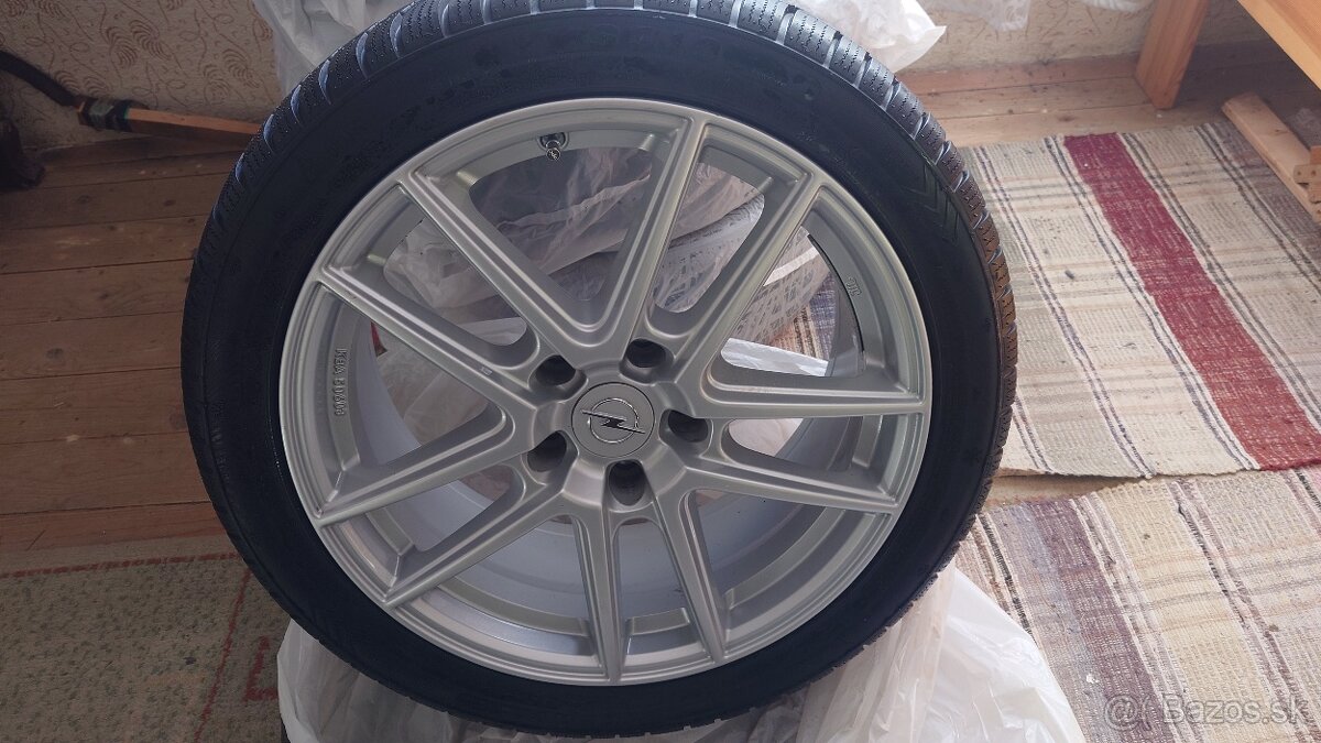 SADA KOLIES 5x120 R18,ET35