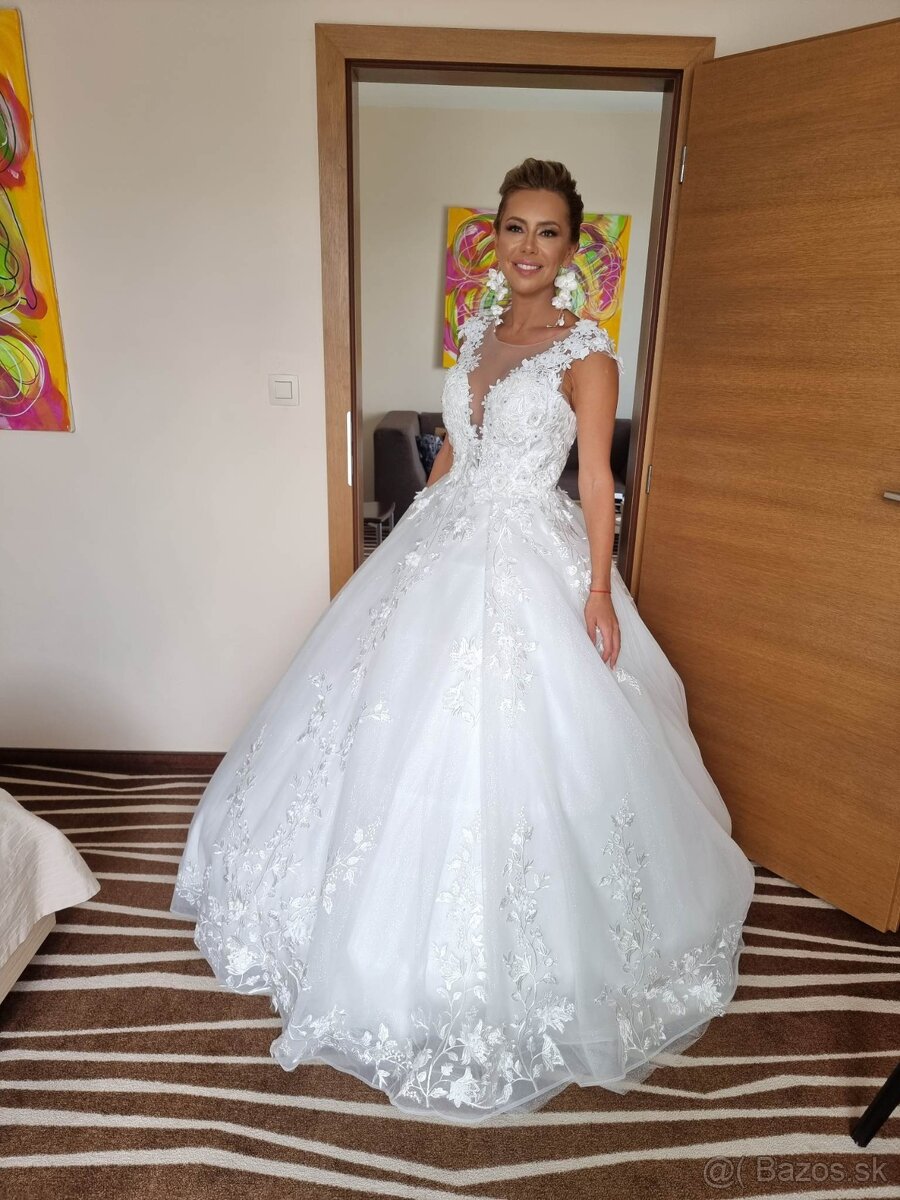 Svadobné šaty