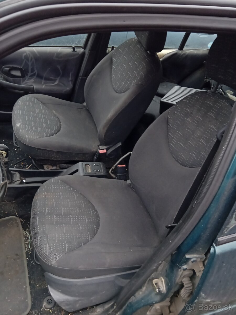 Citroen c3 sedacky