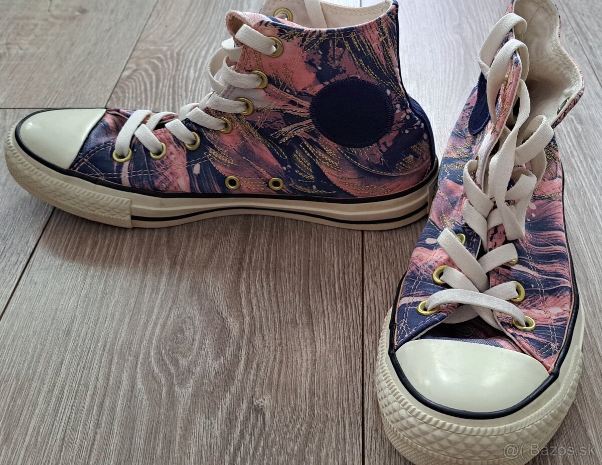 Converse tenisky 39