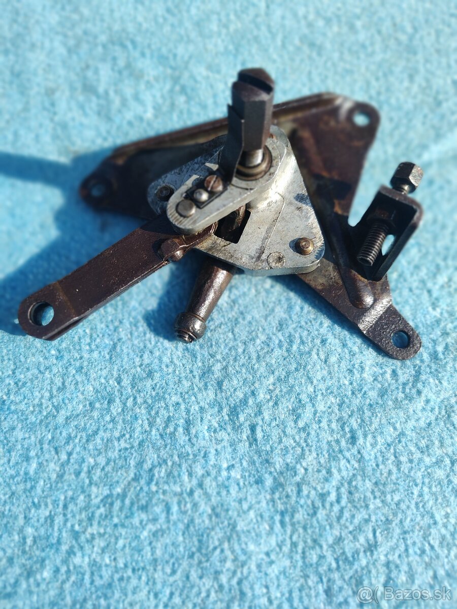 Jawa Perák Kývačka poloautomat