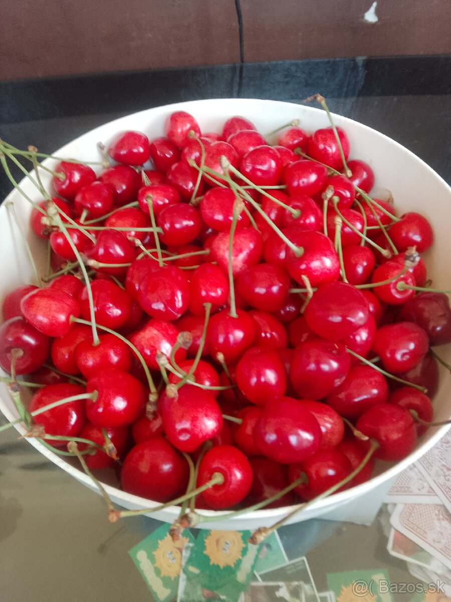 Zdravím ,predám pekné čerešne srdcovky.