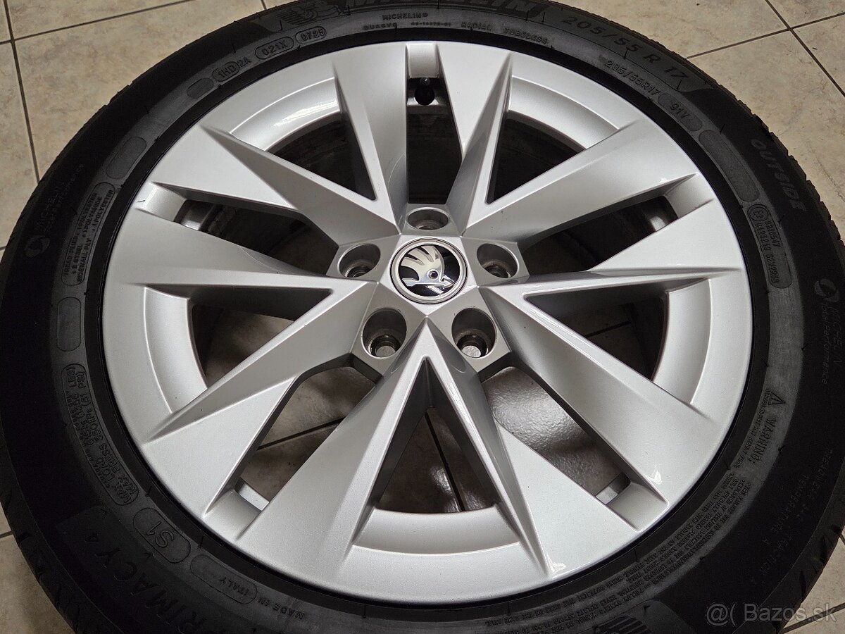 ŠKODA 17" (5x112) + Michelin 90%