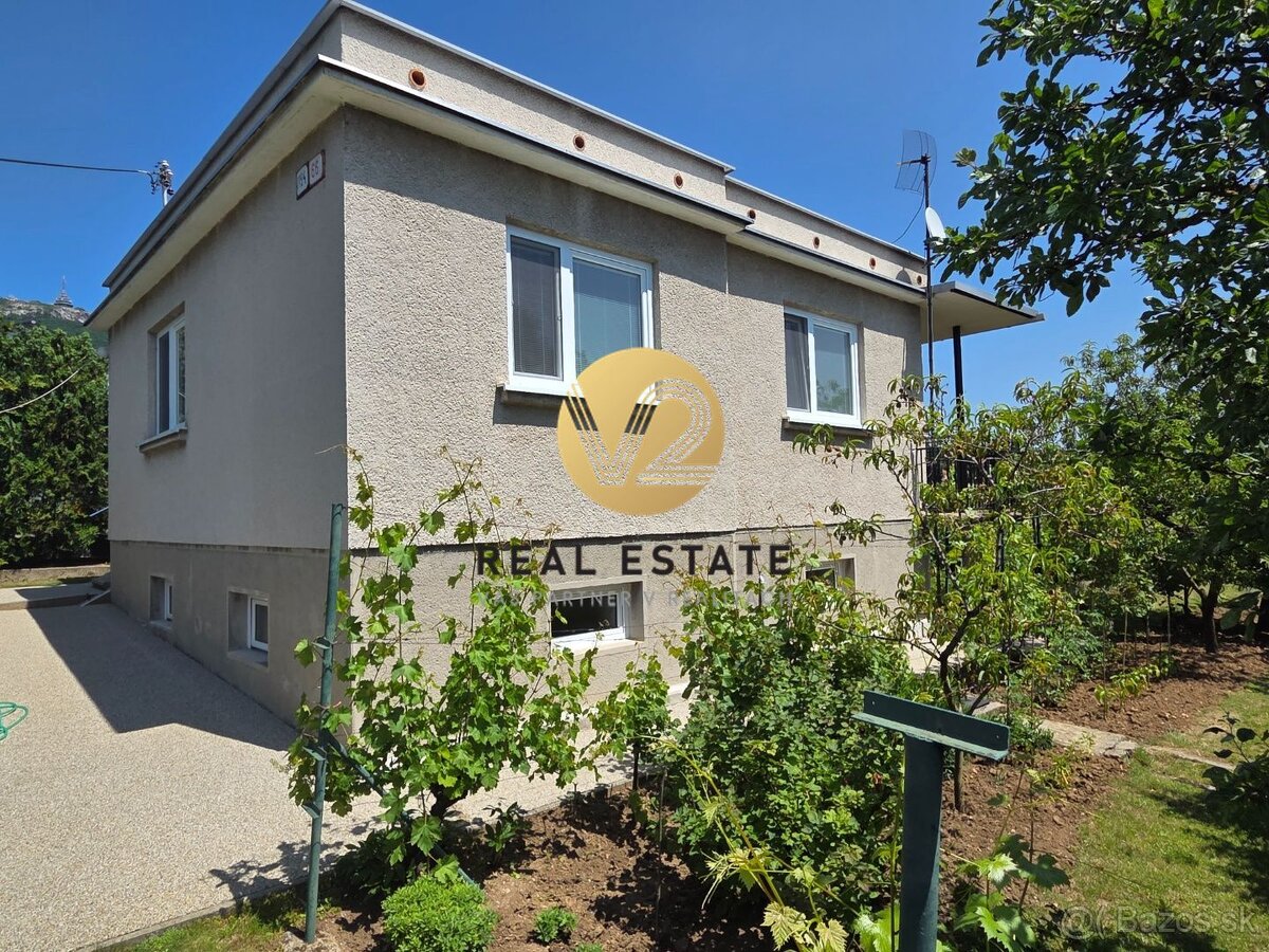 REZERVOVANÉ Na PREDAJ RD Zobor s krásnym pozemkom 941m2