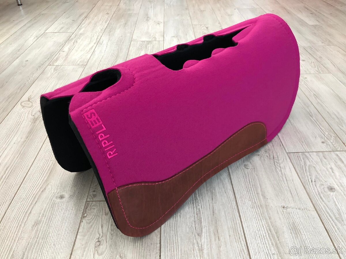 Westernová podsedlová deka Ripples