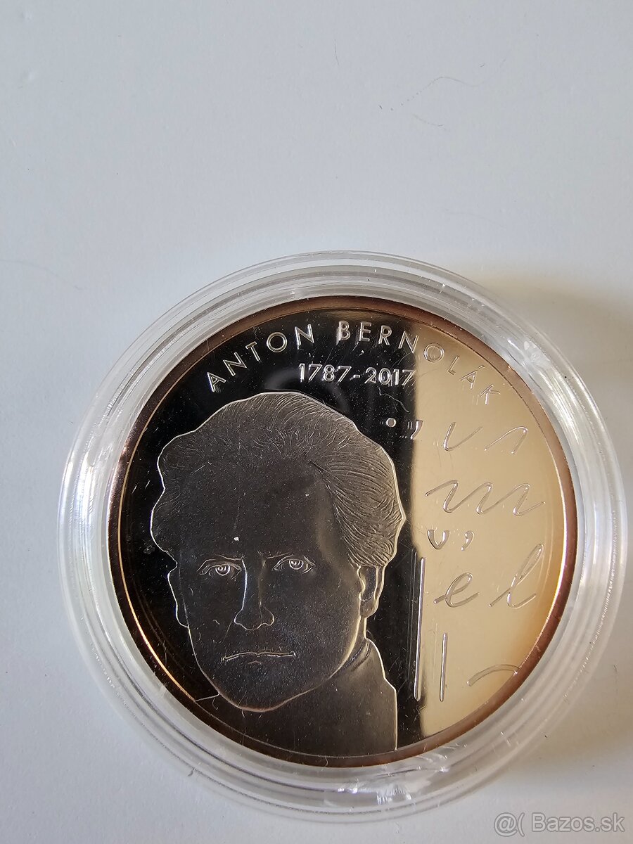 Strieborná pamätná medaila