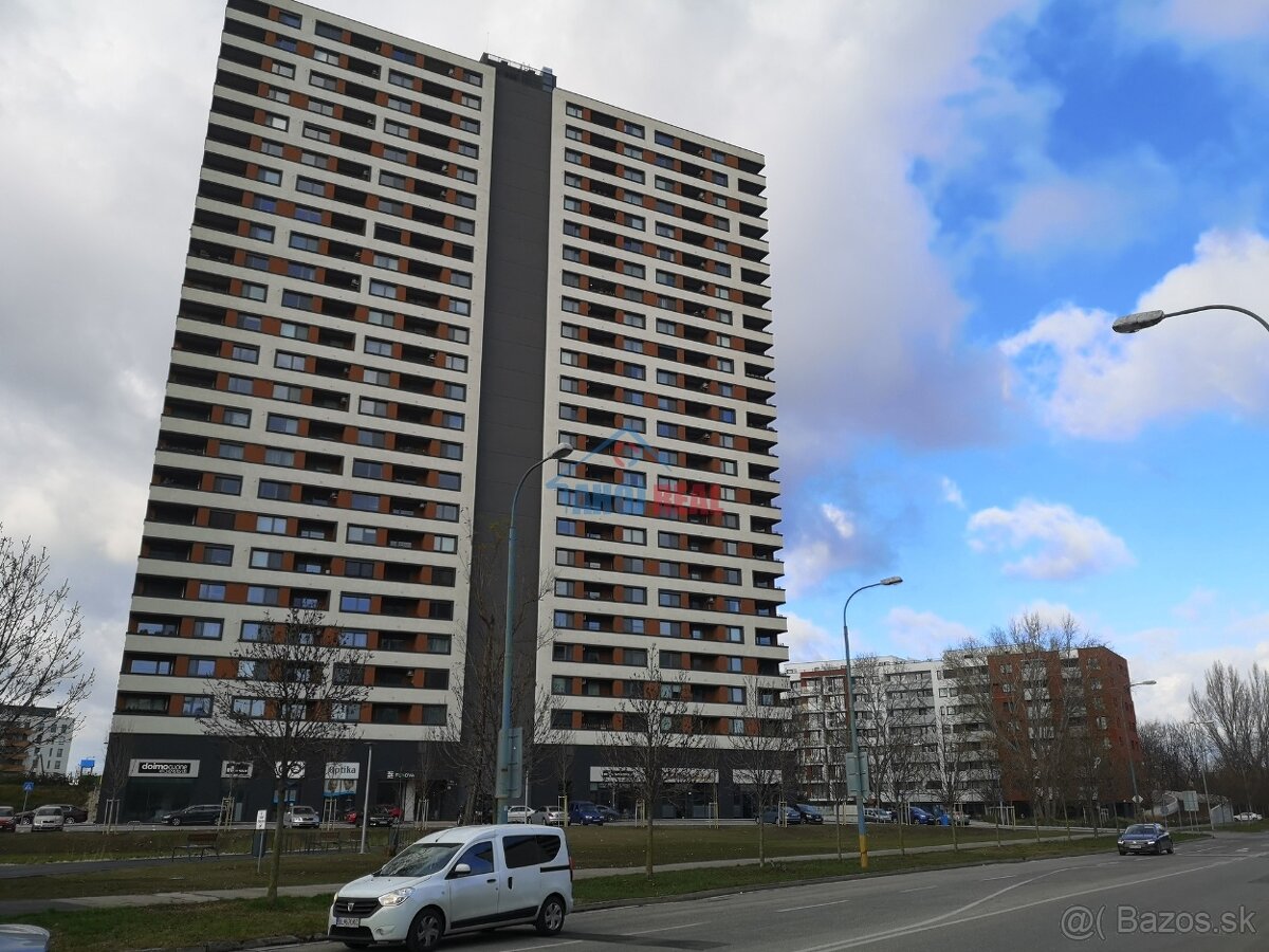 Krásny NOVO zariadený BYT + garáž, novostavba PETRŽALKA