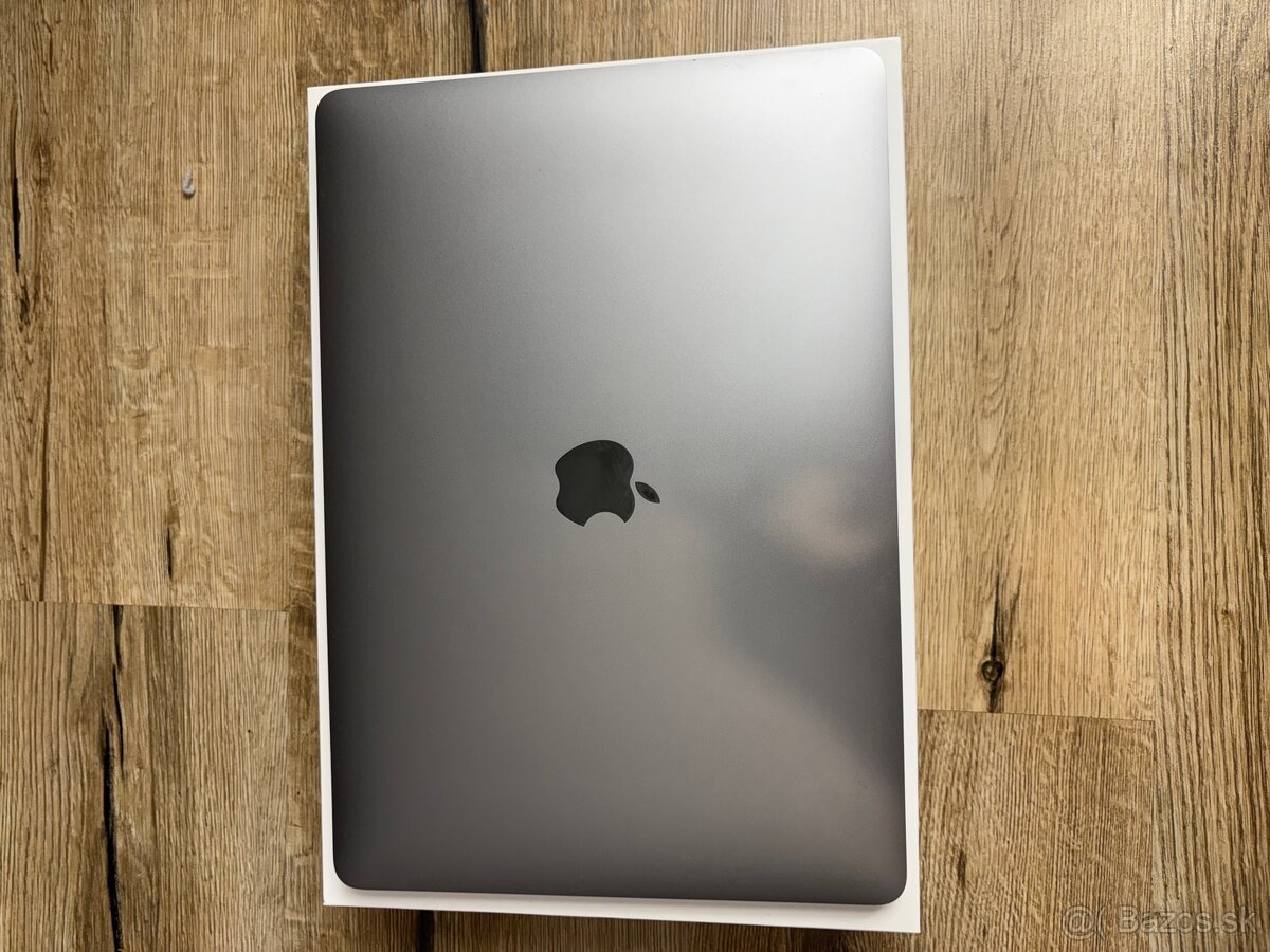 MacBook Air 13” (A1932) – Space Gray