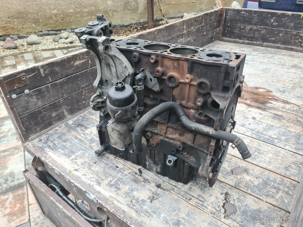 Blok motora 2.0