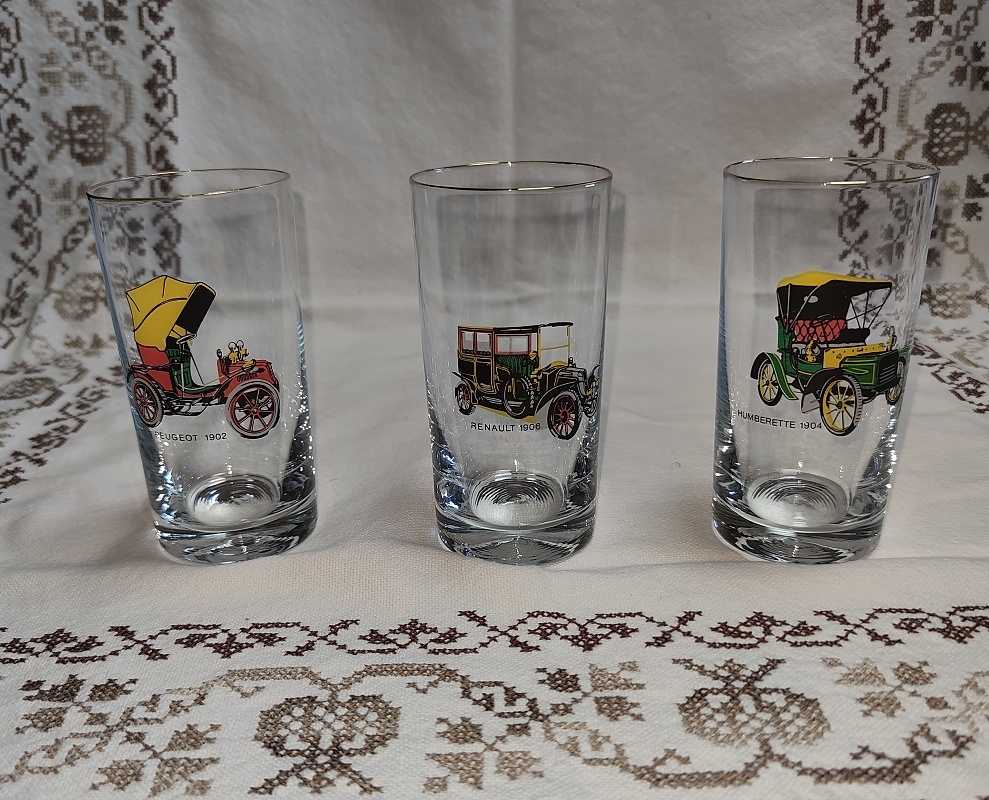 3 ks poháre autá 2
