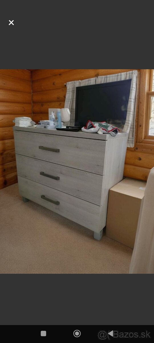 Komoda masiv na mieru