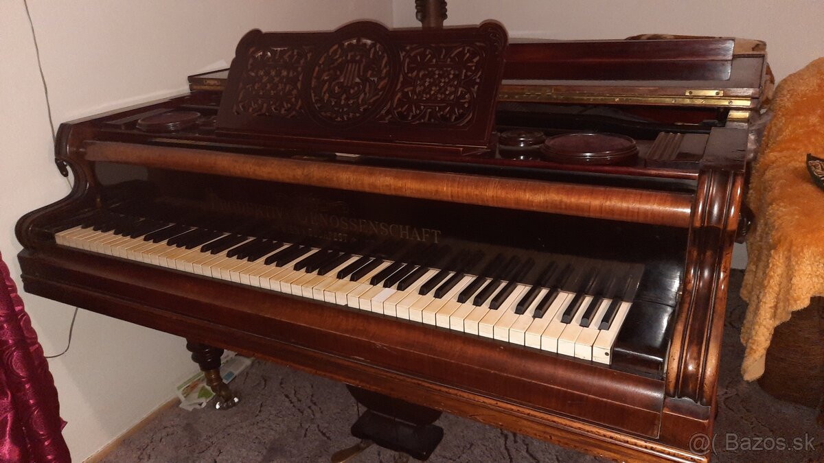 Predám historické krídlo