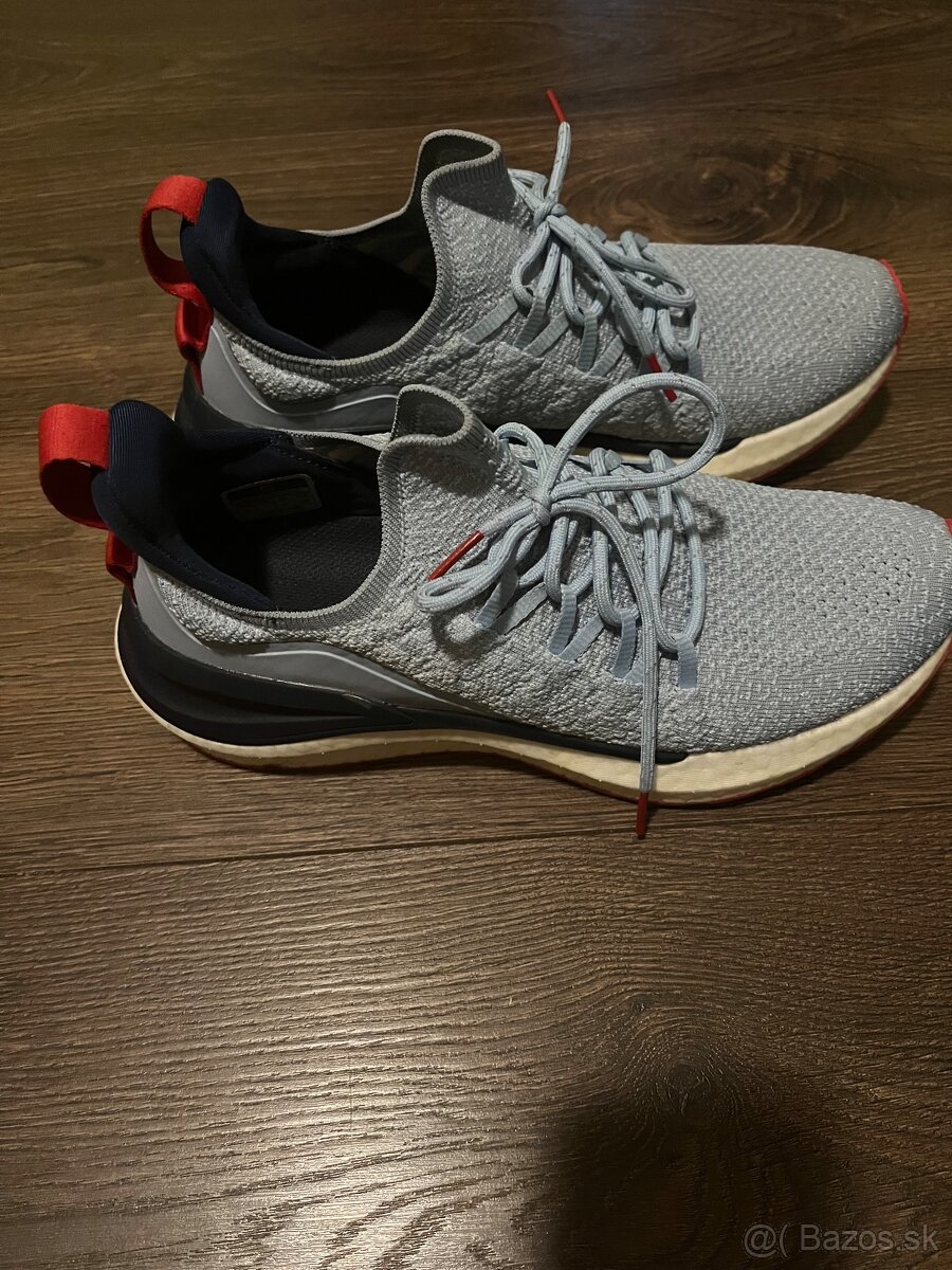 Xiaomi sneakers