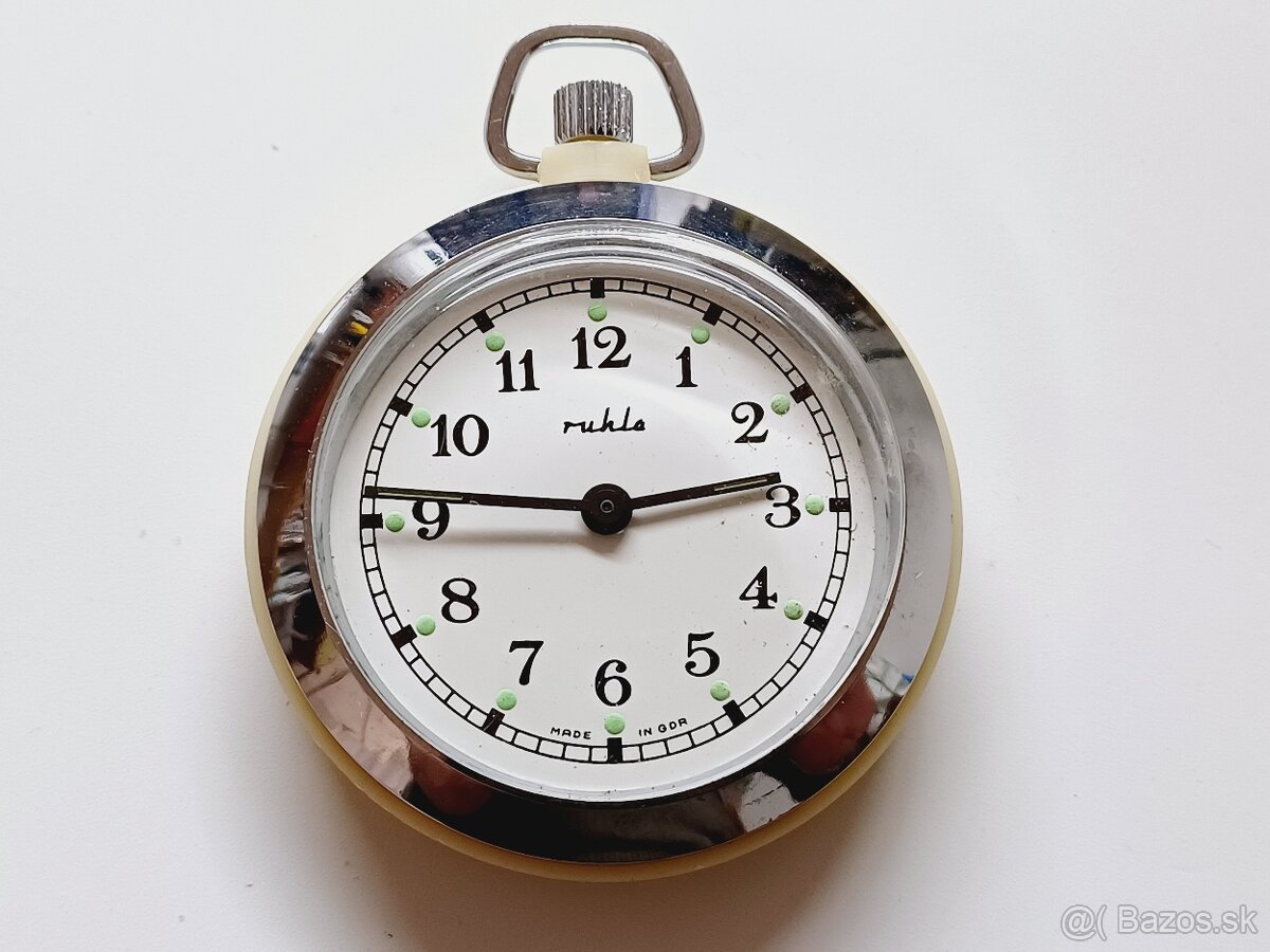 Pekne zachovale nemecke vreckove hodiny Ruhla s etiketou
