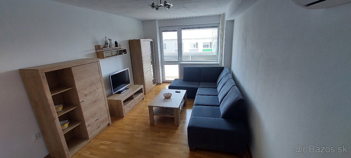 Prenajmem 3 izbový byt, Nobelova, Bratislava 3 - Nové mesto