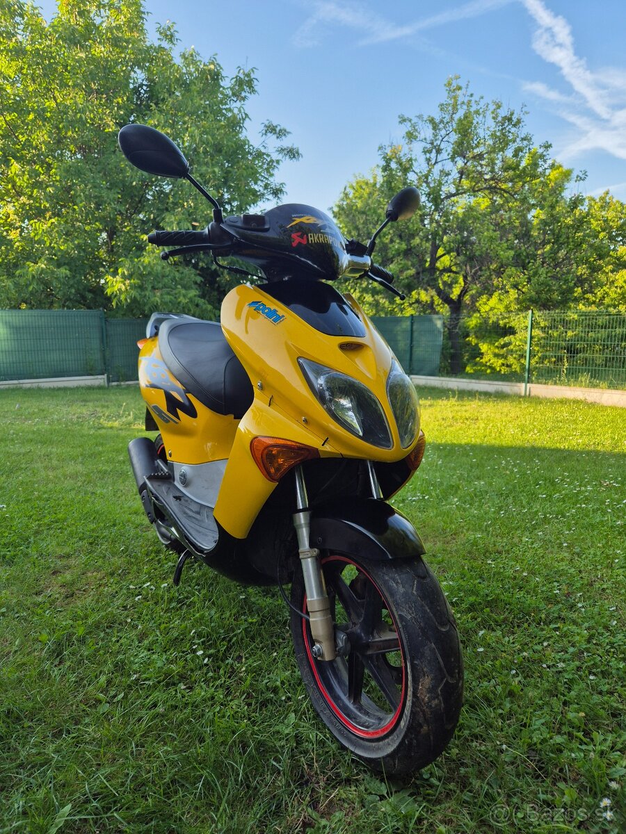 Honda x8r-s