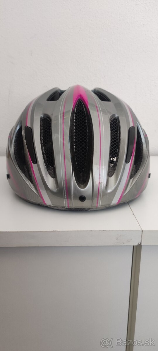Prilba zn. Crivit. Veľkosť 54 - 60 cm