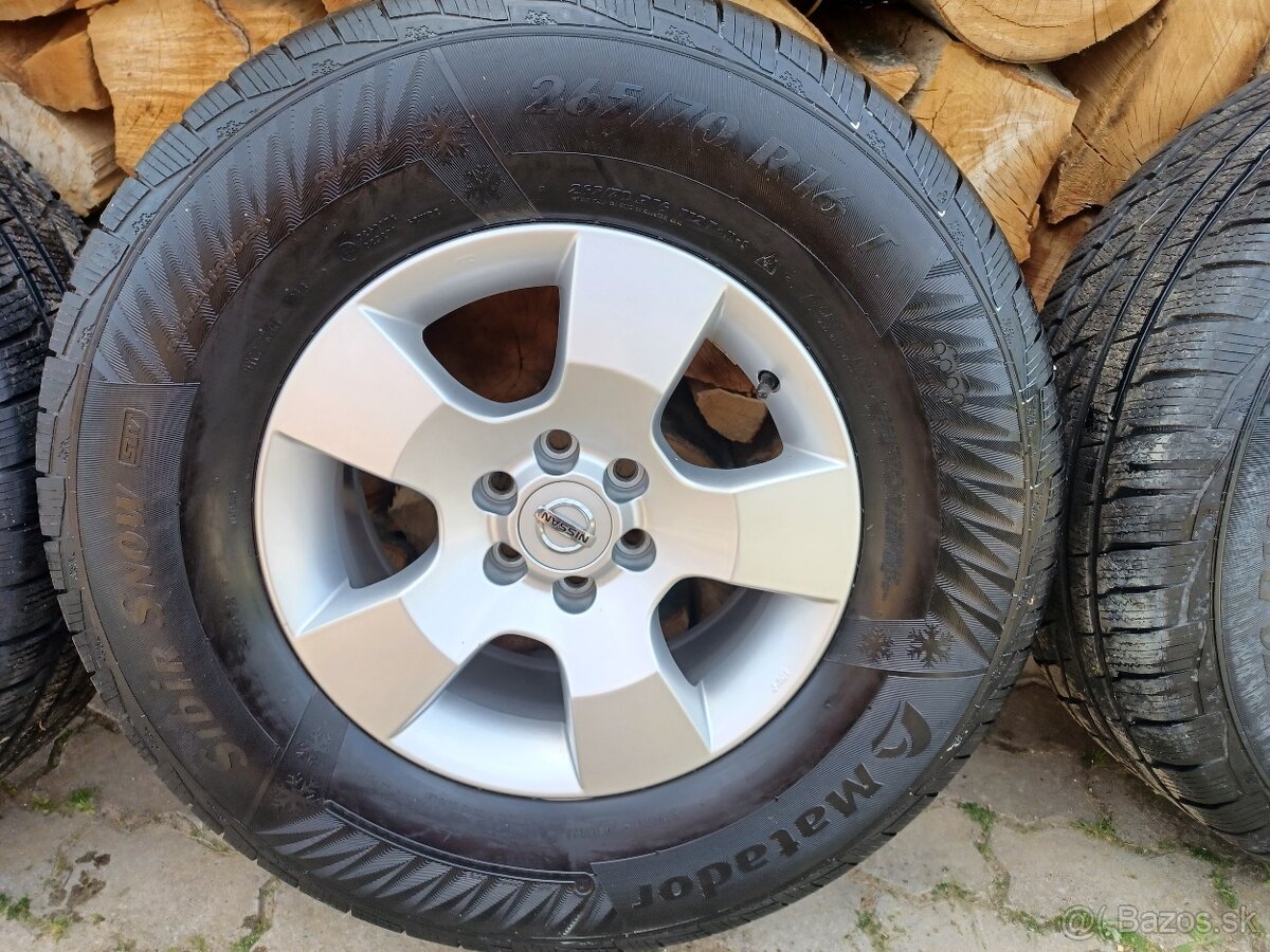 Disky Nissan navara r 16