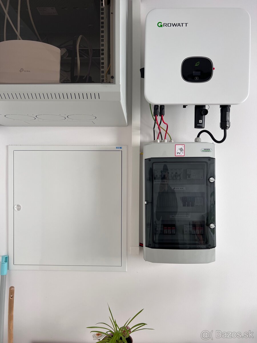 Hybridný Menič growatt mod 9000tl3 xh