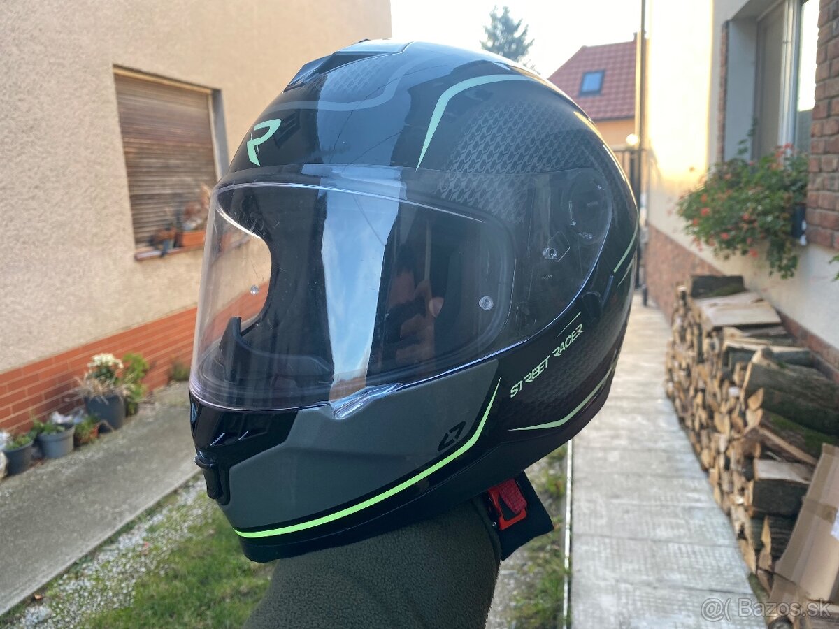 Integrálna prilba na motorku StreetRacer