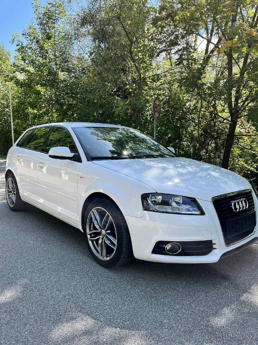 Audi A3 S-line 10/ 2011 66kw CRTDI