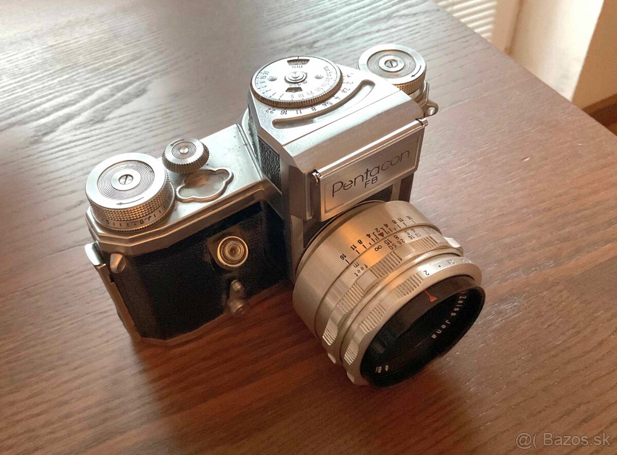 Pentacon FB a objektív Carl Zeiss Biotar 2/58