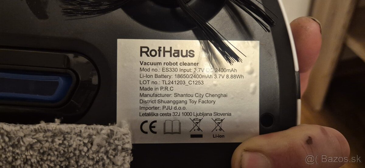 Robotický vysávač