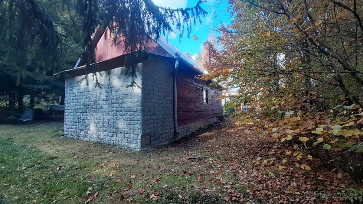 Chata s pozemkom 400m2 , Karvaša a Bláhovca
