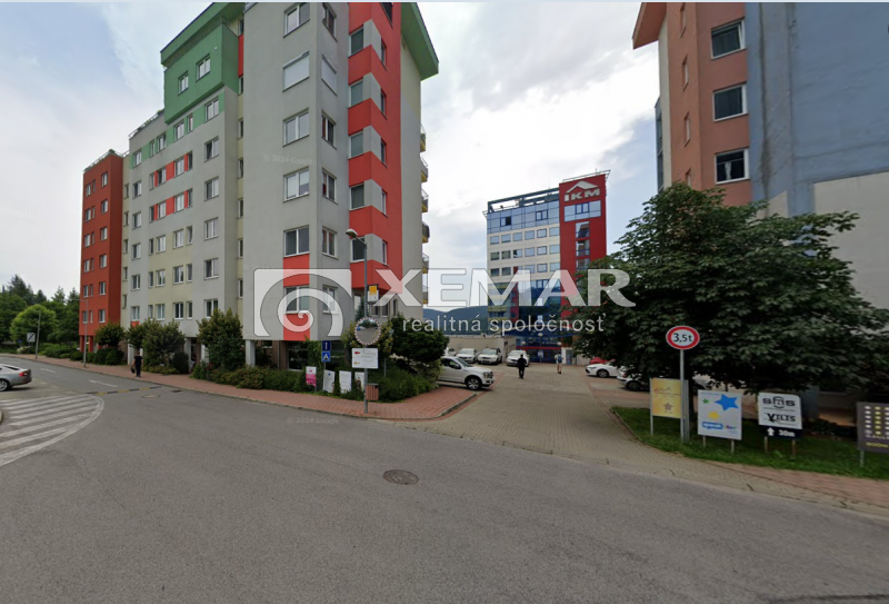 EXKLUZÍVNE Predaj priestor v novostavbe s parkovacím mies...
