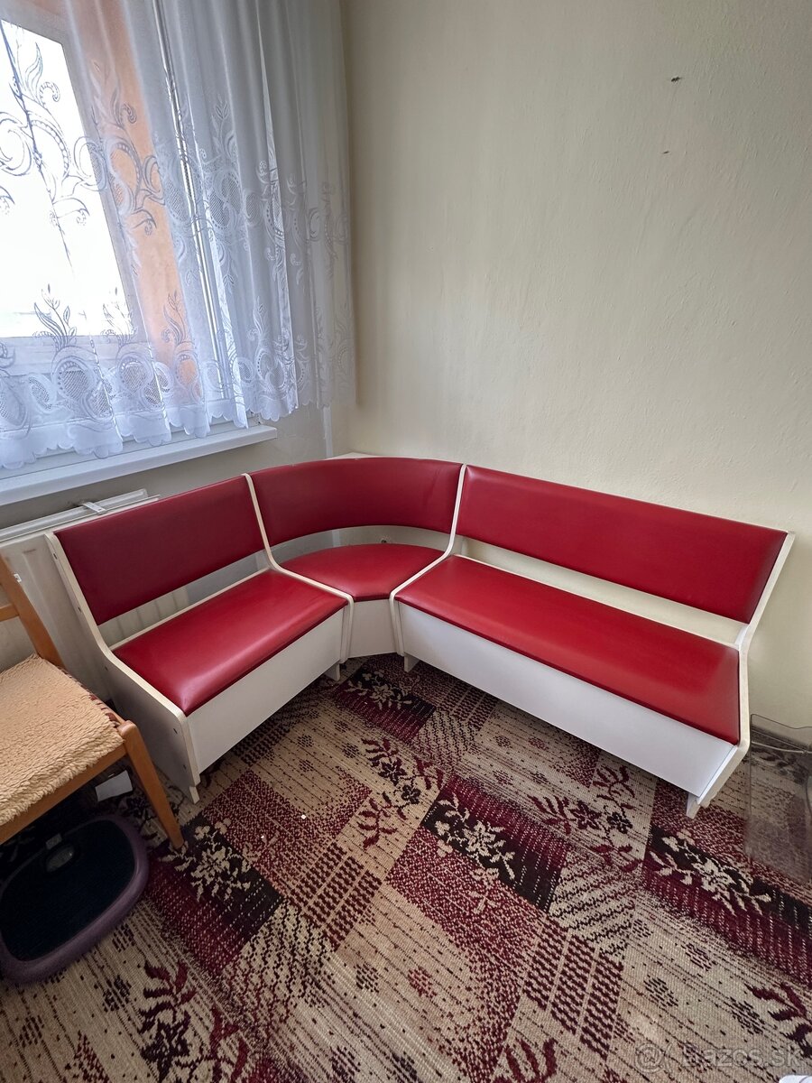 Retro rohova lavica