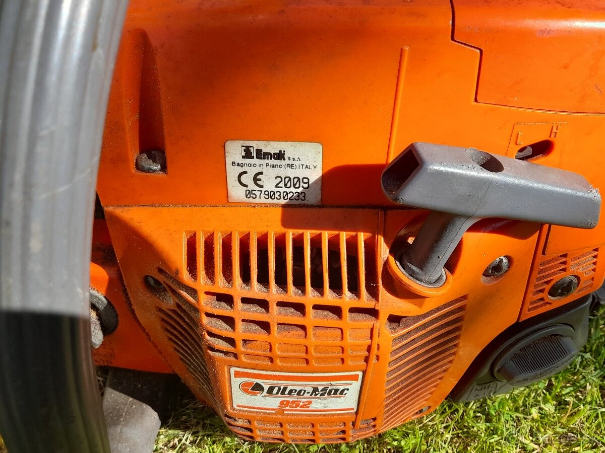 Motorová píla oleo mac 952