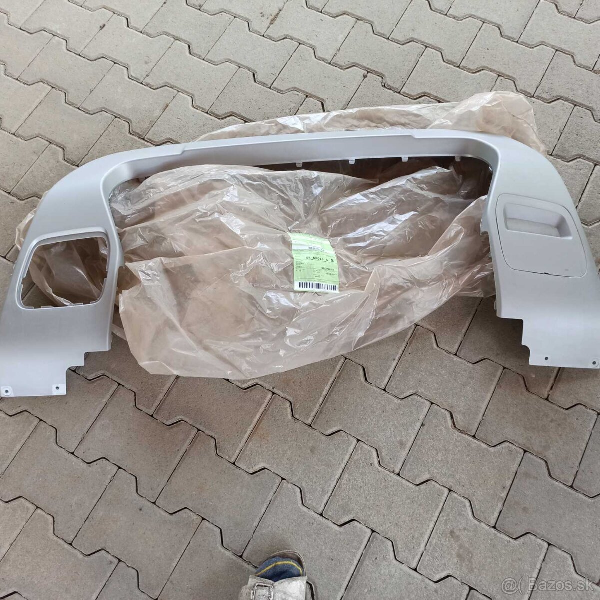 DACIA DUSTER II PREDNY NARAZNIK 620724861R