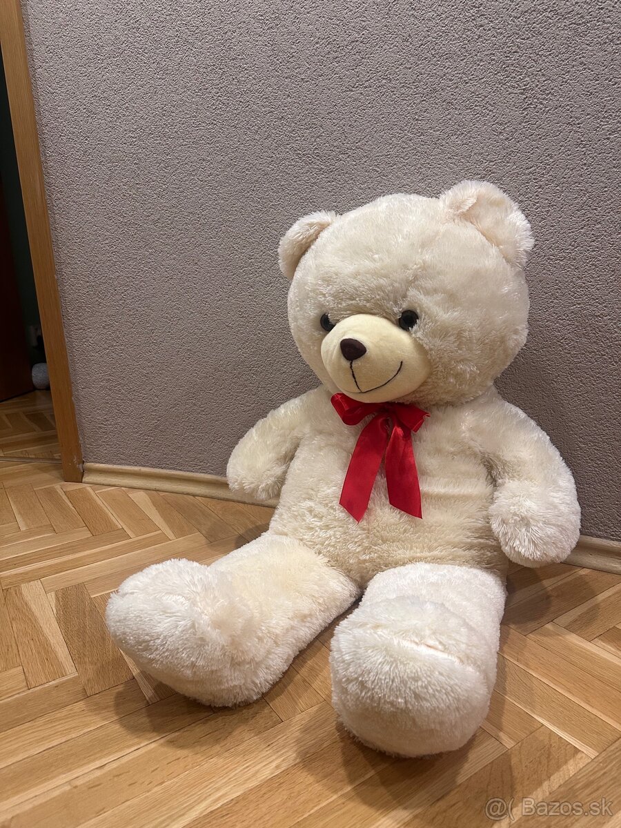 Plyšový macko veľký