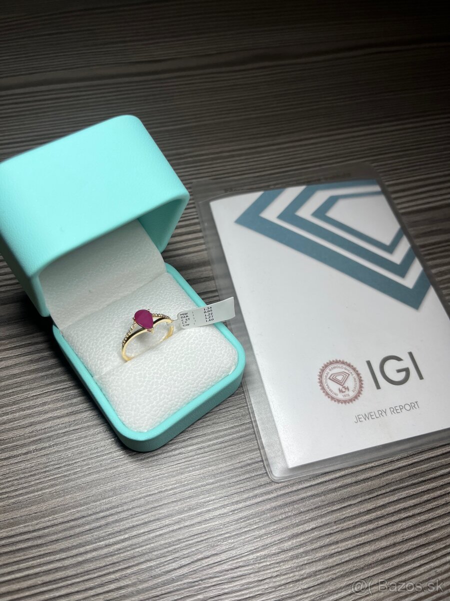 Zlatý prsteň s rubínom a diamantmi – s certifikátom IGI