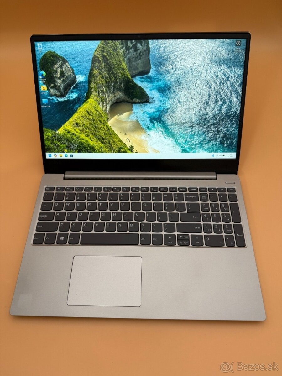 Lenovo IdeaPad 330S 15,6″ i5 / 20GB RAM / SSD+HDD / FHD / US