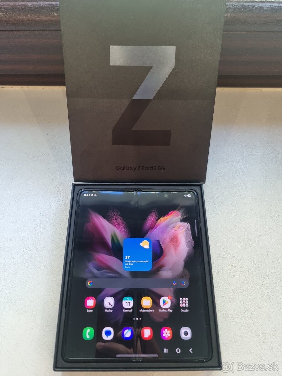 SAMSUNG GALAXY Z FOLD 3