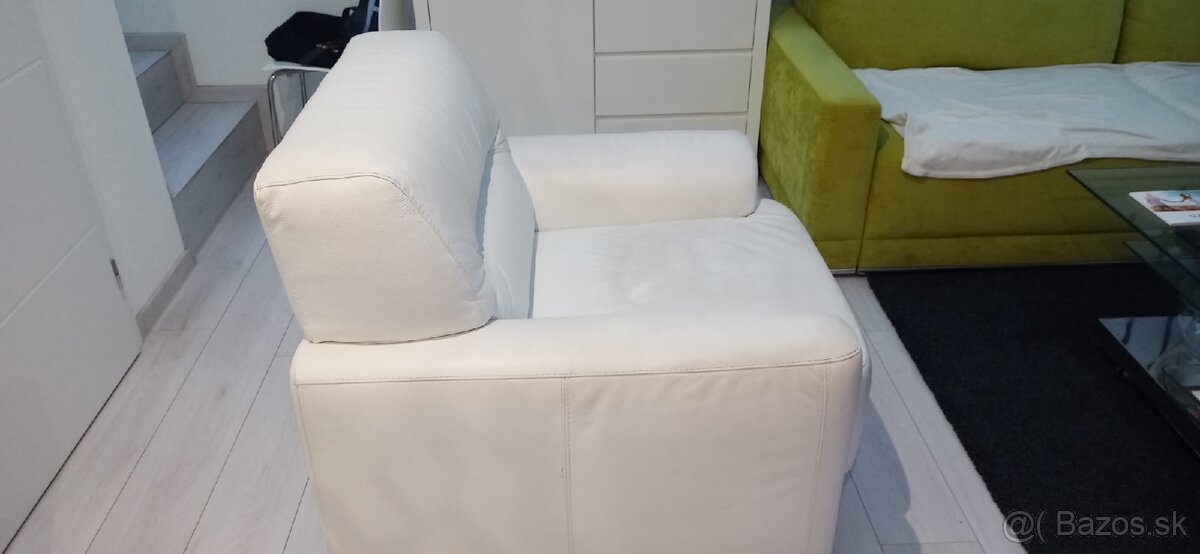 Kozene kreslo Simpo.