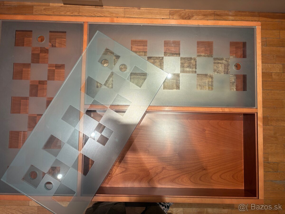 Konferenčný stolík