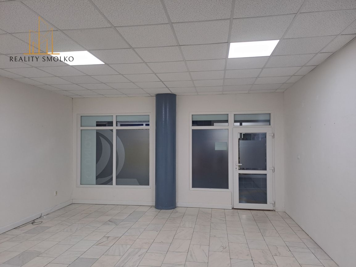 Prenájom kancelárskeho priestoru na Námestí slobody v Humenn