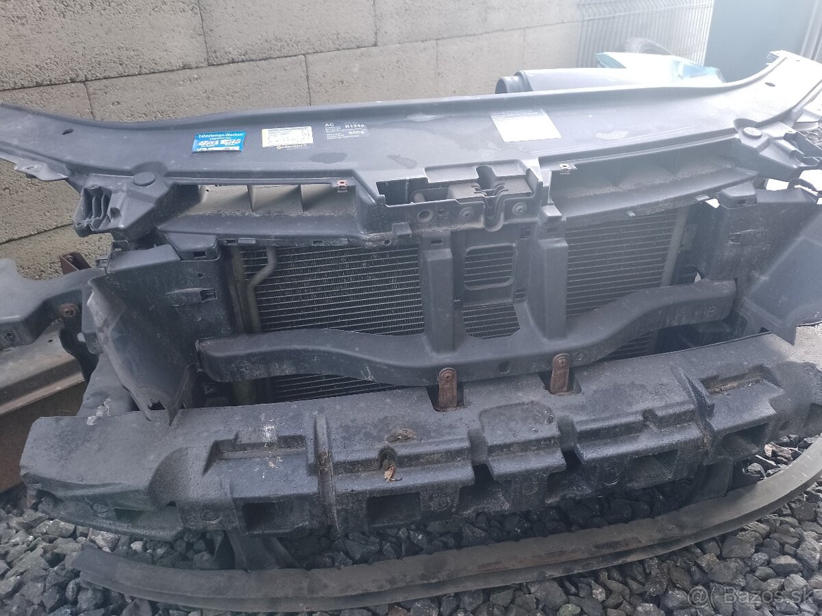 PREDNA STENA VOLKSWAGEN PASSAT B6