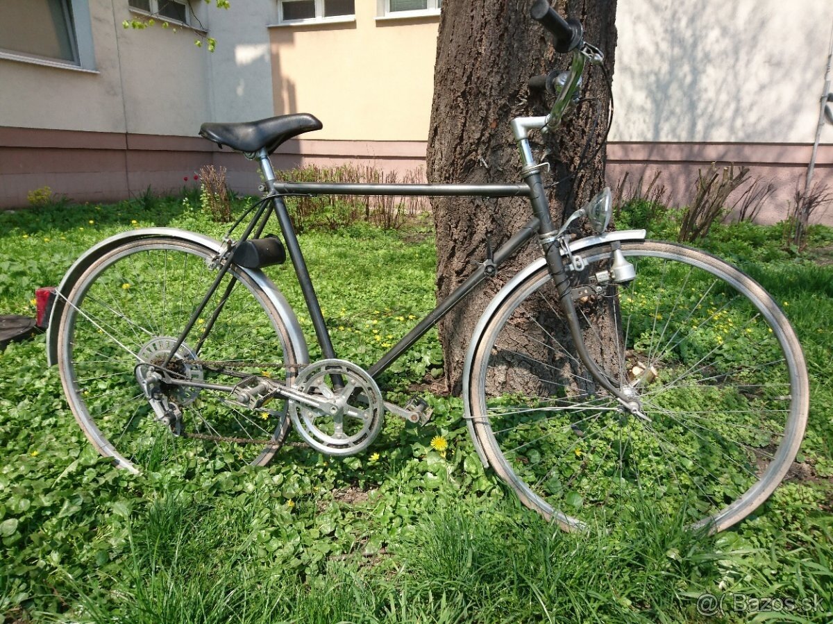 2X FAVORIT,Odber možný v Stupave 100e,menšia cestny Eska, Li