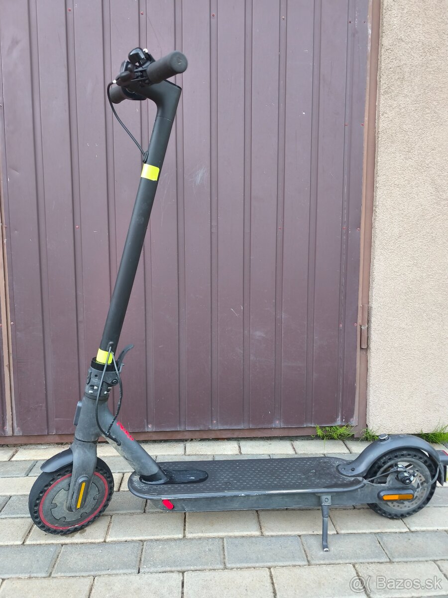 Xiaomi Mi Electric Scooter Pro 2