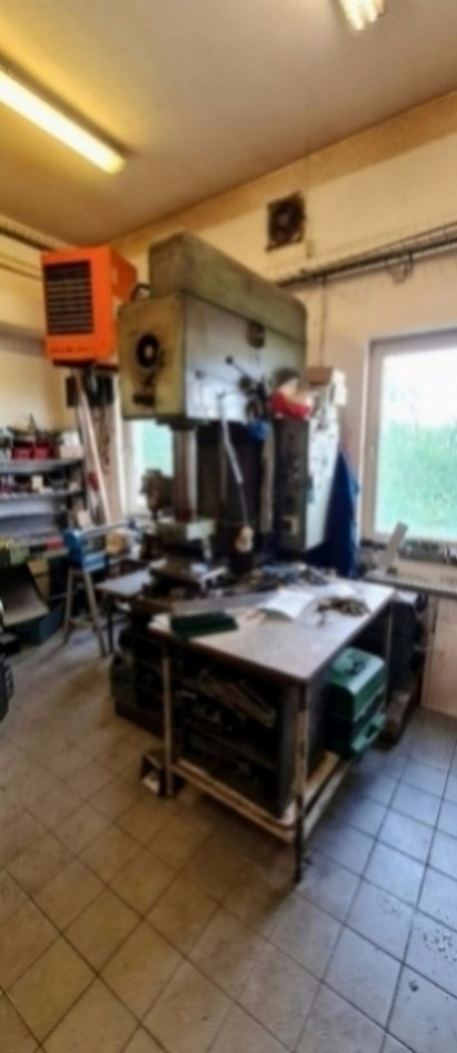 Hydraulický lis PYE 25 S použitý