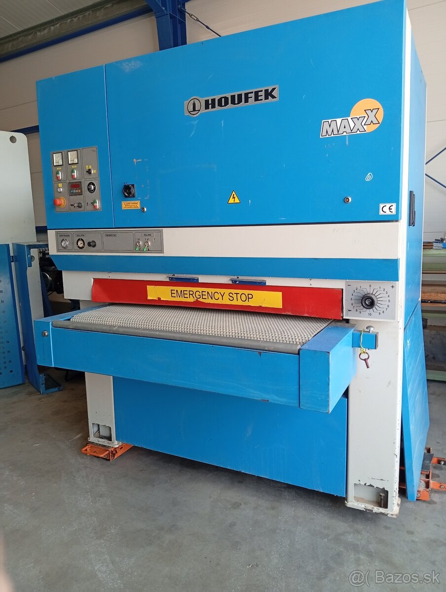 Širokopásová bruska.