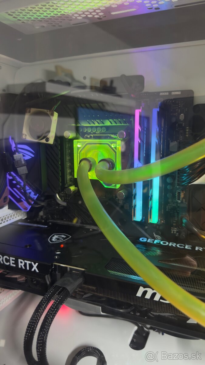 Predám dosku procesor a ramky