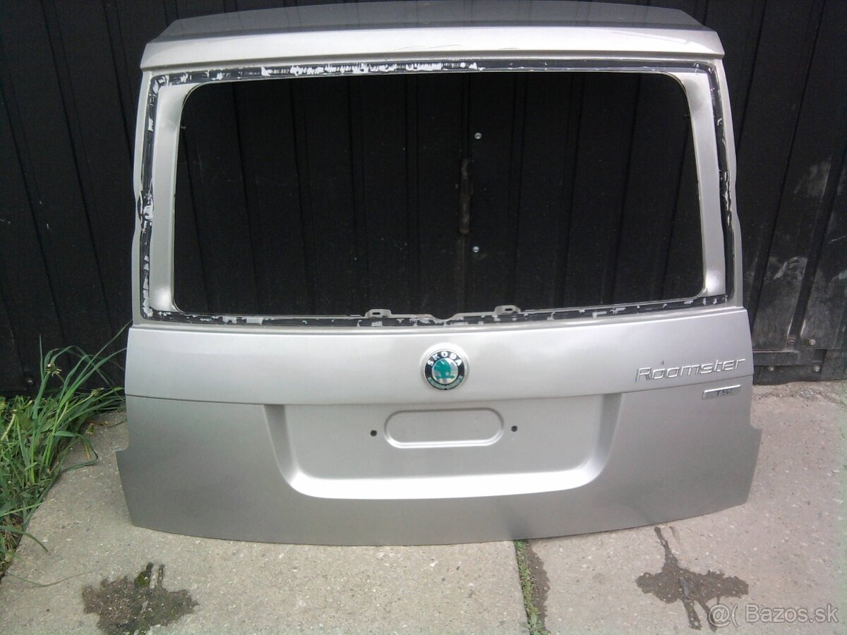 Predam zadny kufor na Skoda roomster